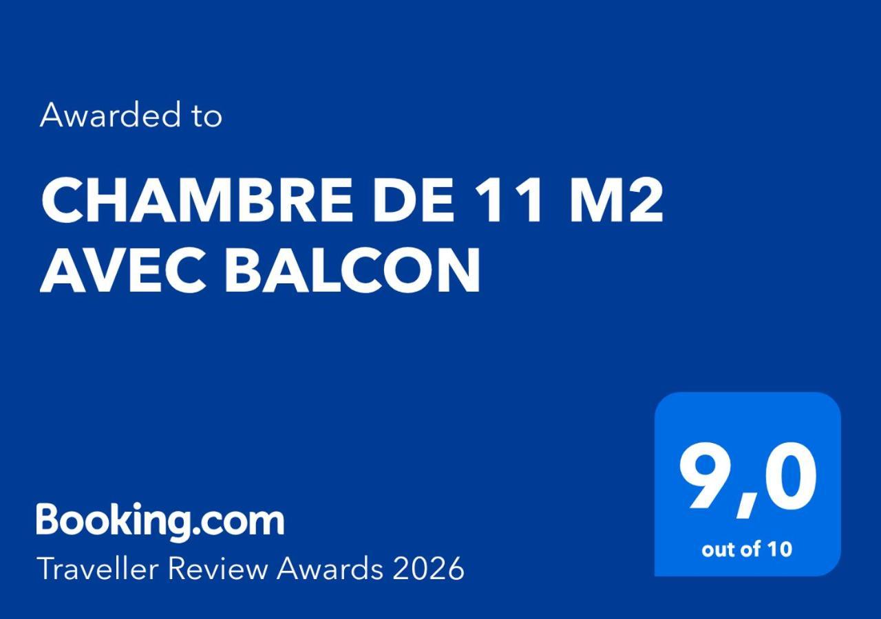 De 11 M2 Avec Balcon *